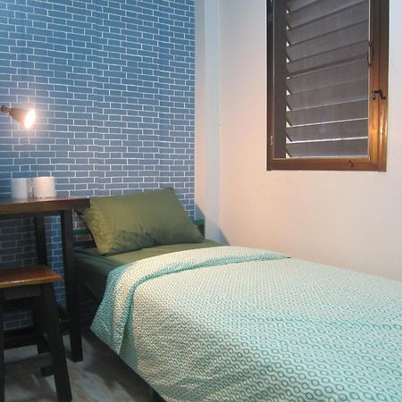 D&N Hostel Bangkok Exterior photo