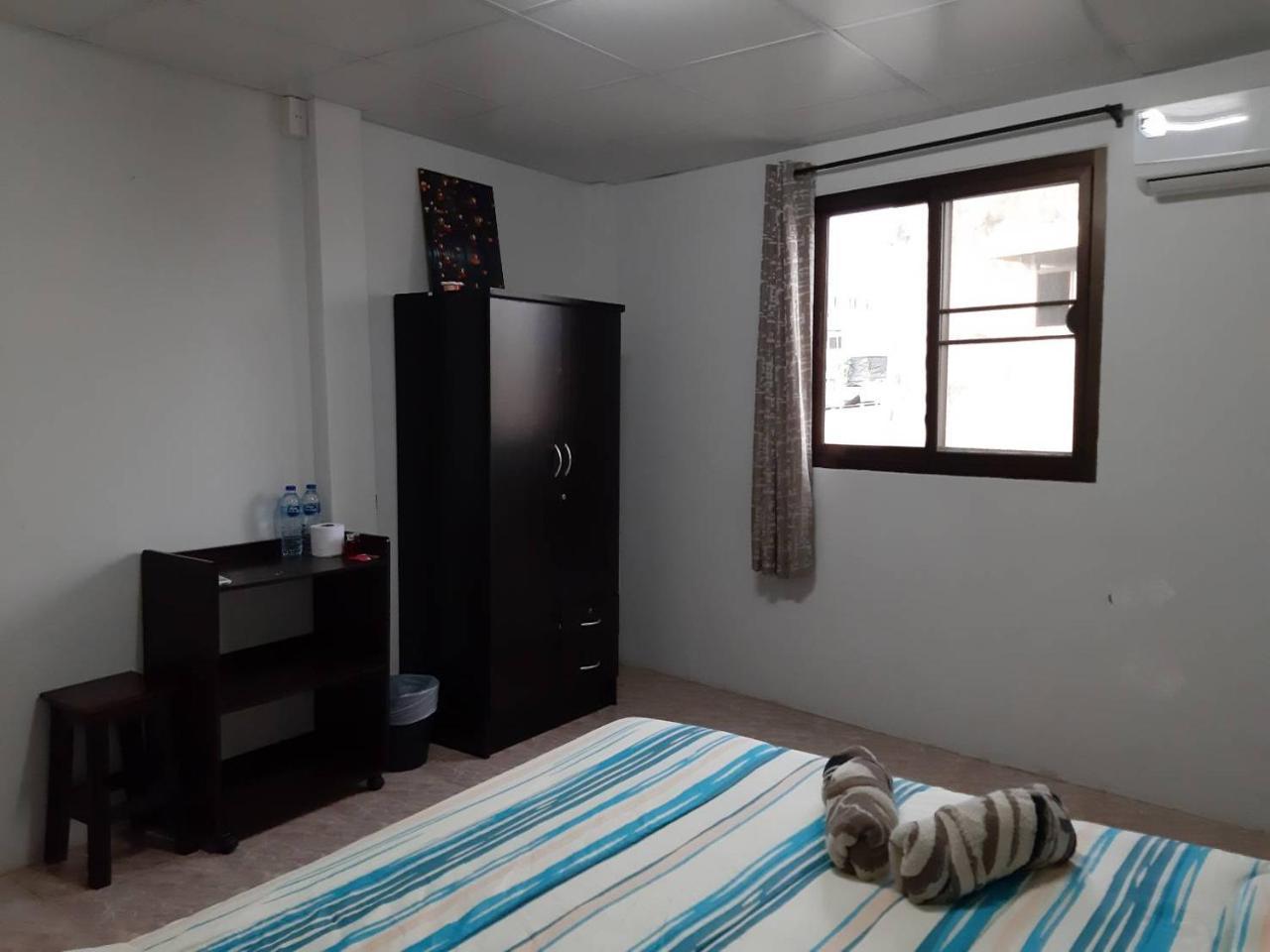 D&N Hostel Bangkok Exterior photo