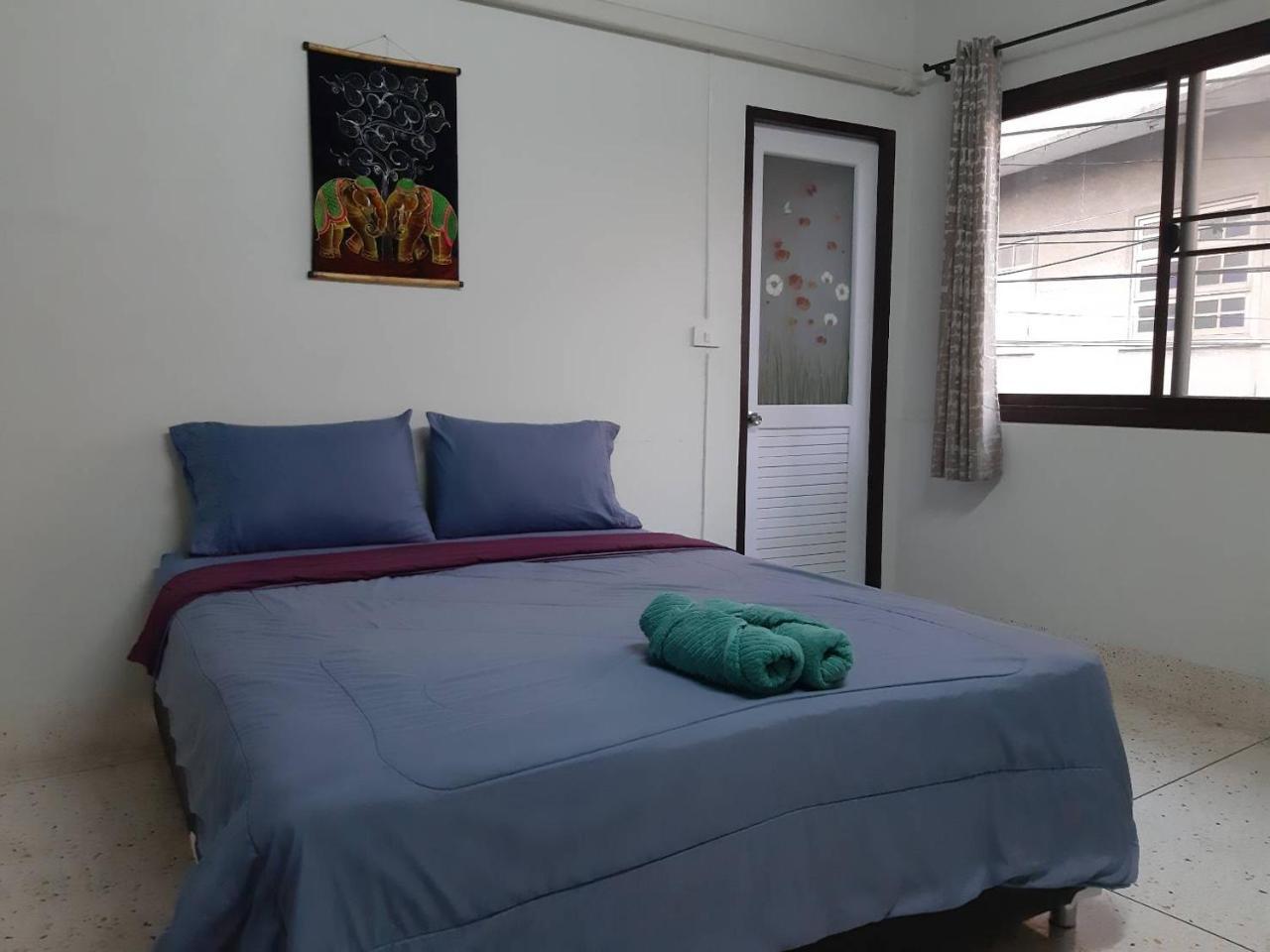 D&N Hostel Bangkok Exterior photo