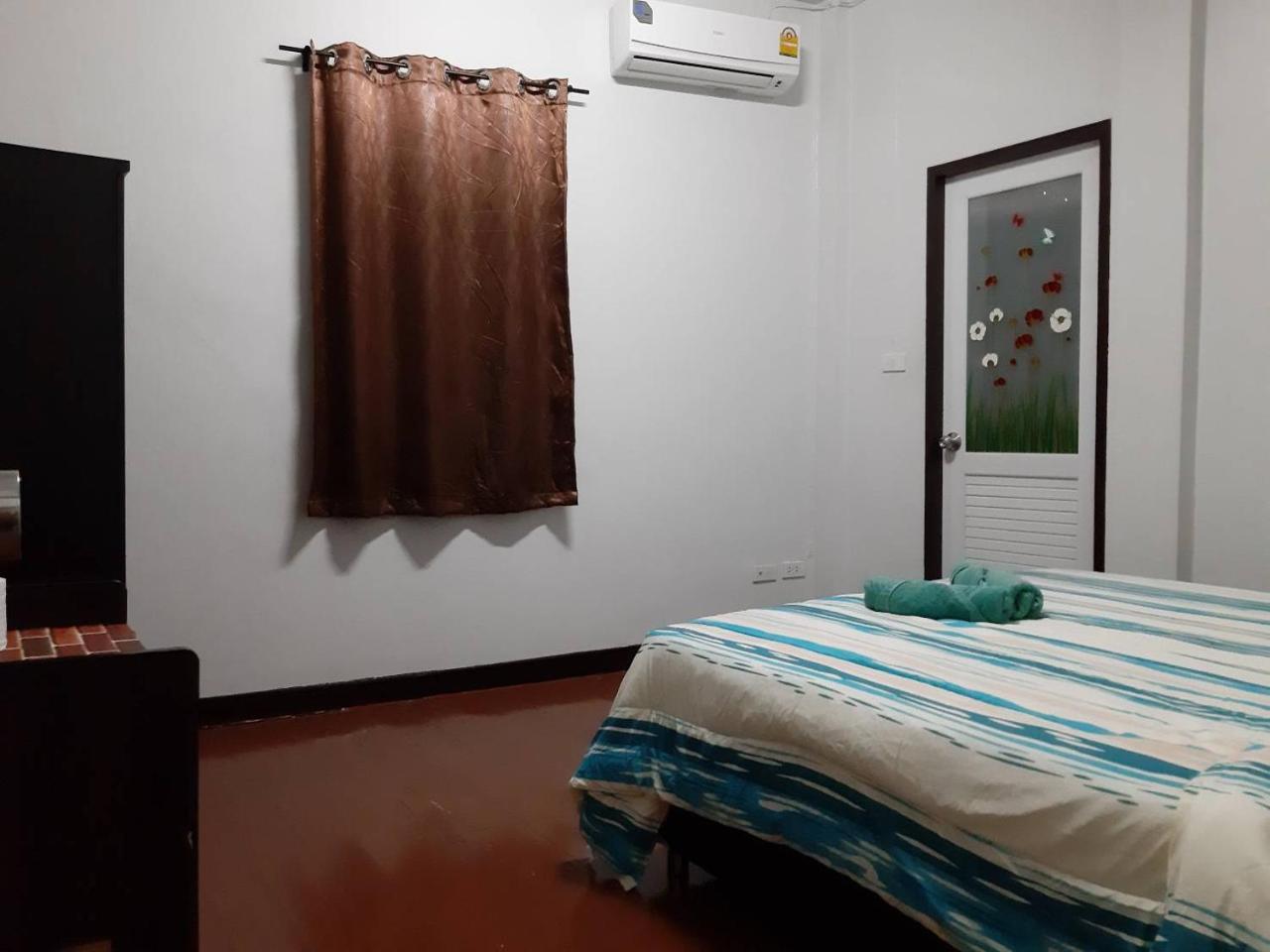 D&N Hostel Bangkok Exterior photo