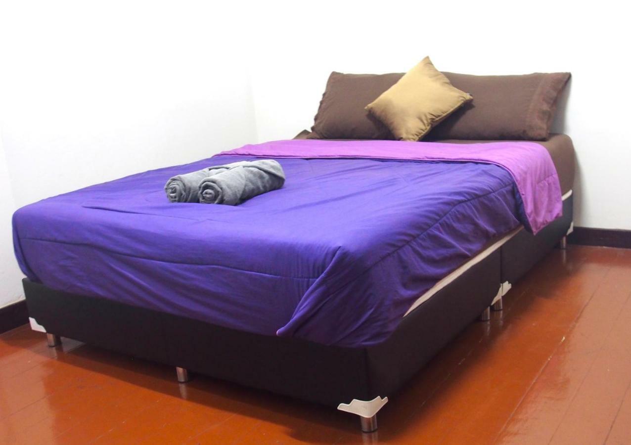 D&N Hostel Bangkok Exterior photo