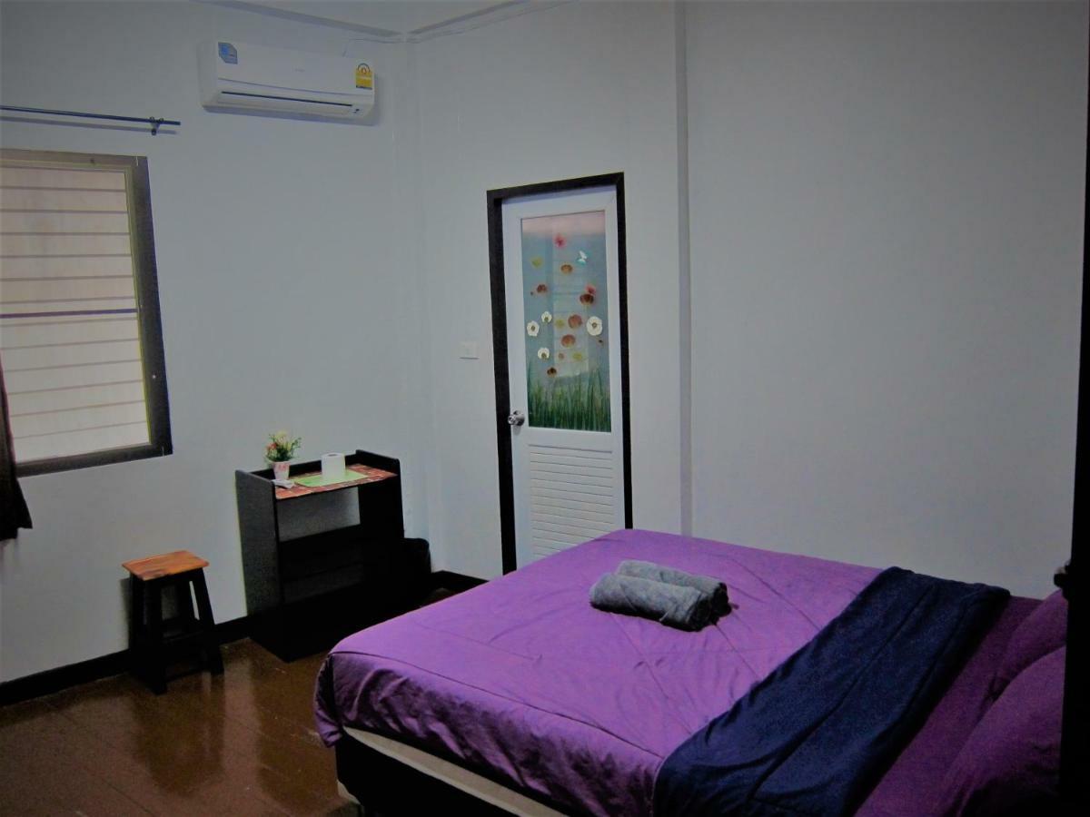 D&N Hostel Bangkok Exterior photo